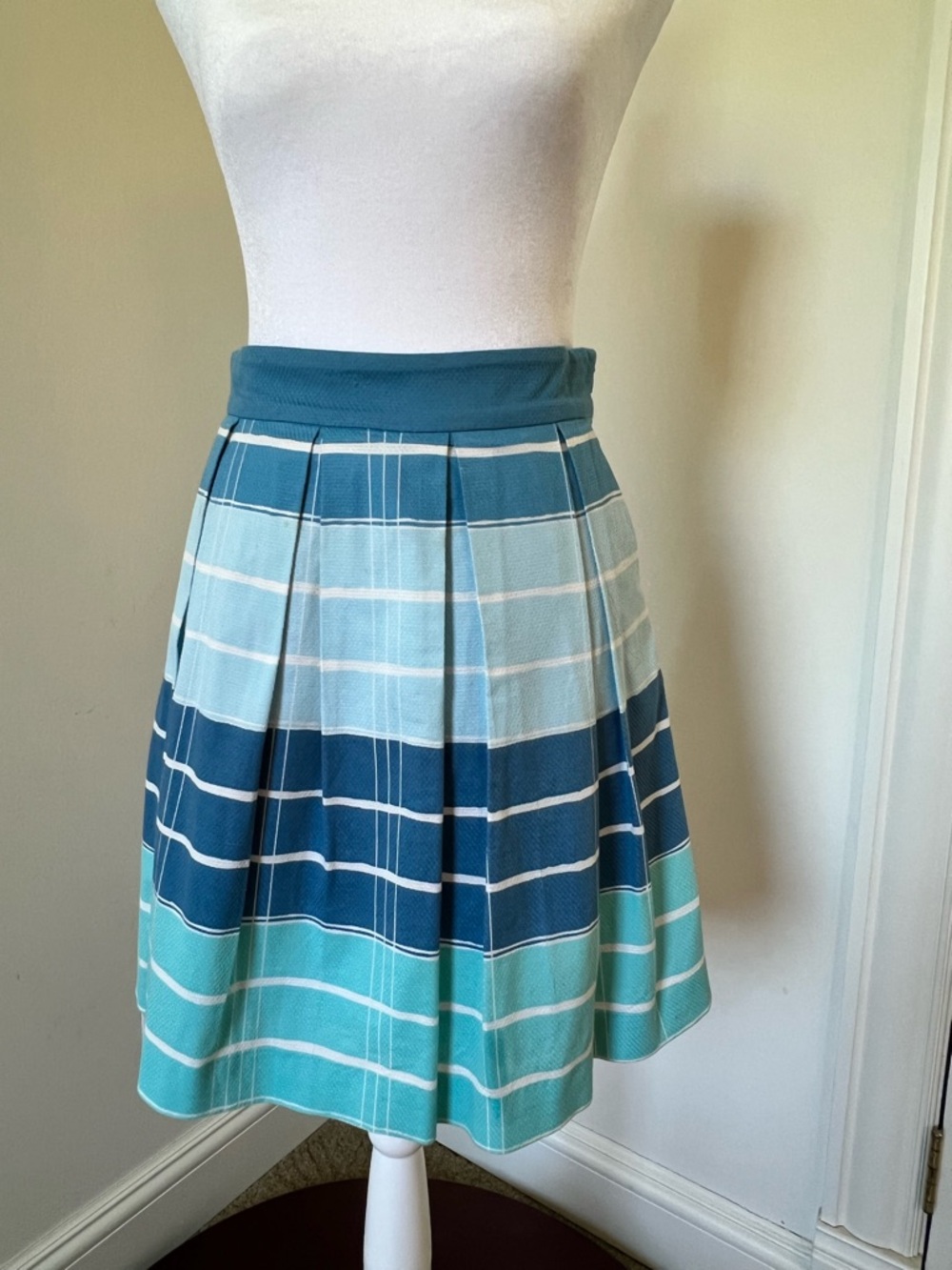 Striped Pleated Blue Gradient Skater Skirt w/ POCKETS